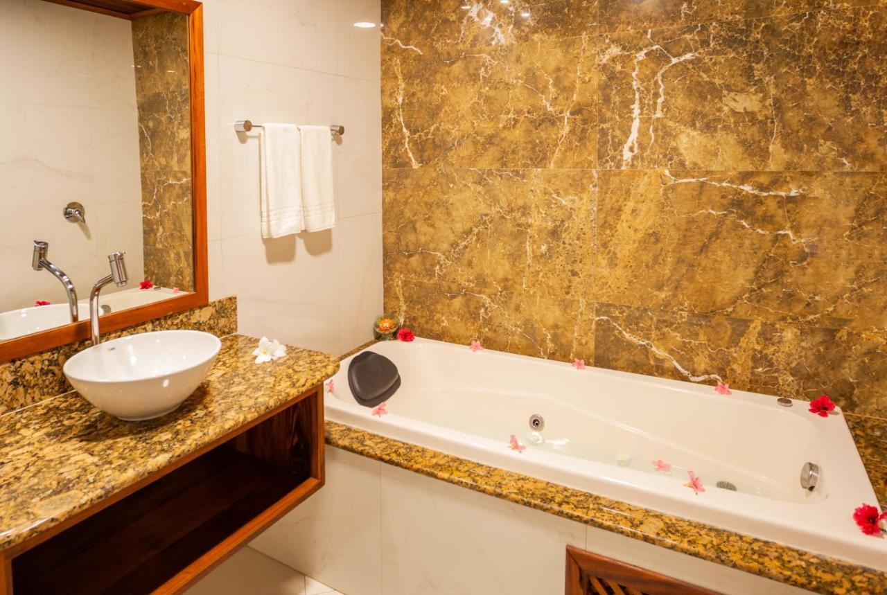Deluxe Double or Twin Room with Balcony,1295829328:JPEG